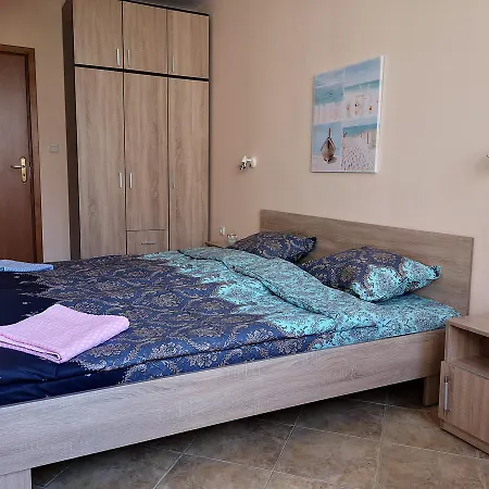 Newly Renovated - Happy Apartament Burgas City